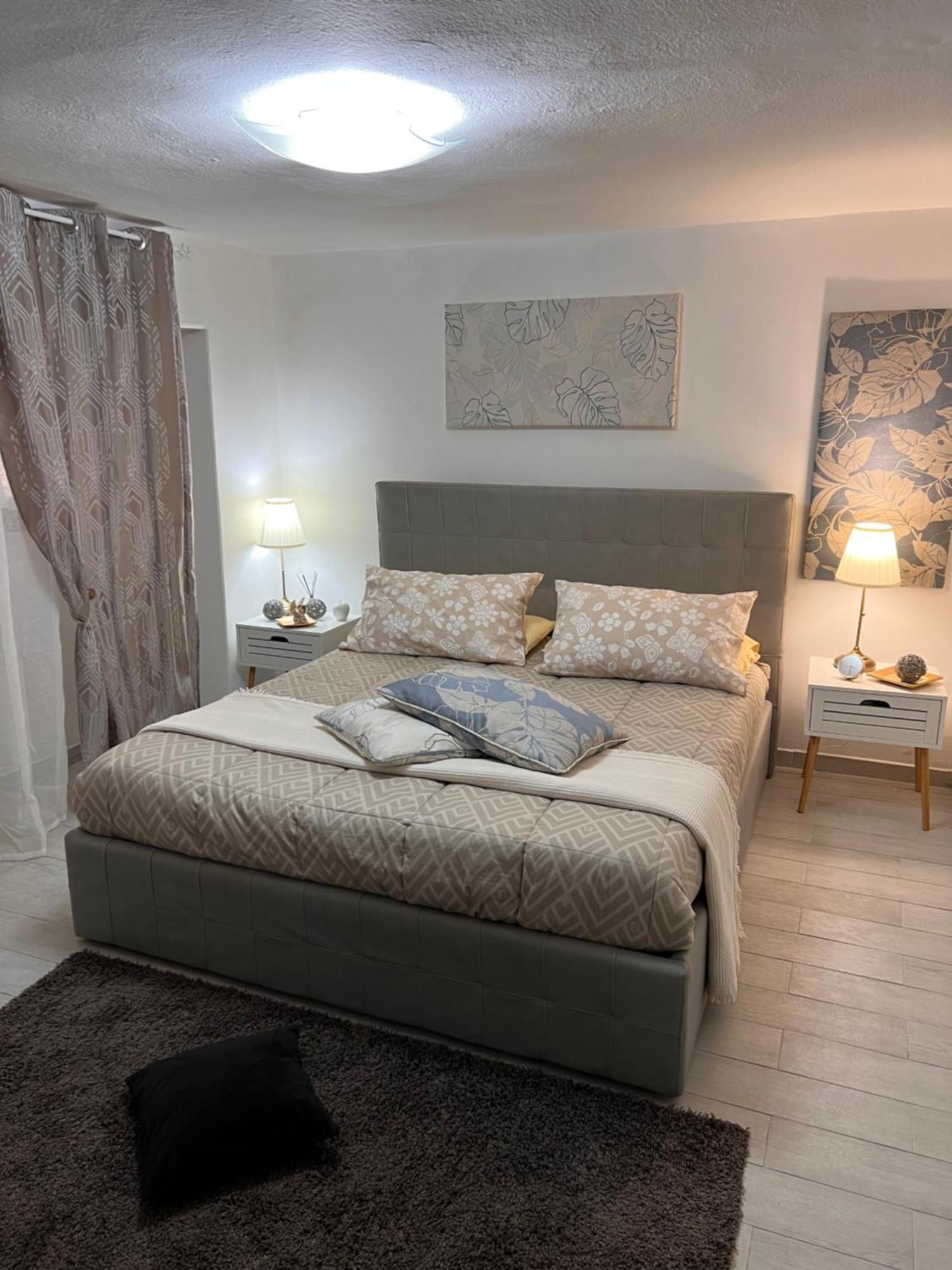 Casa Vacanze Manzoni 29 Cagliari Eksteriør billede
